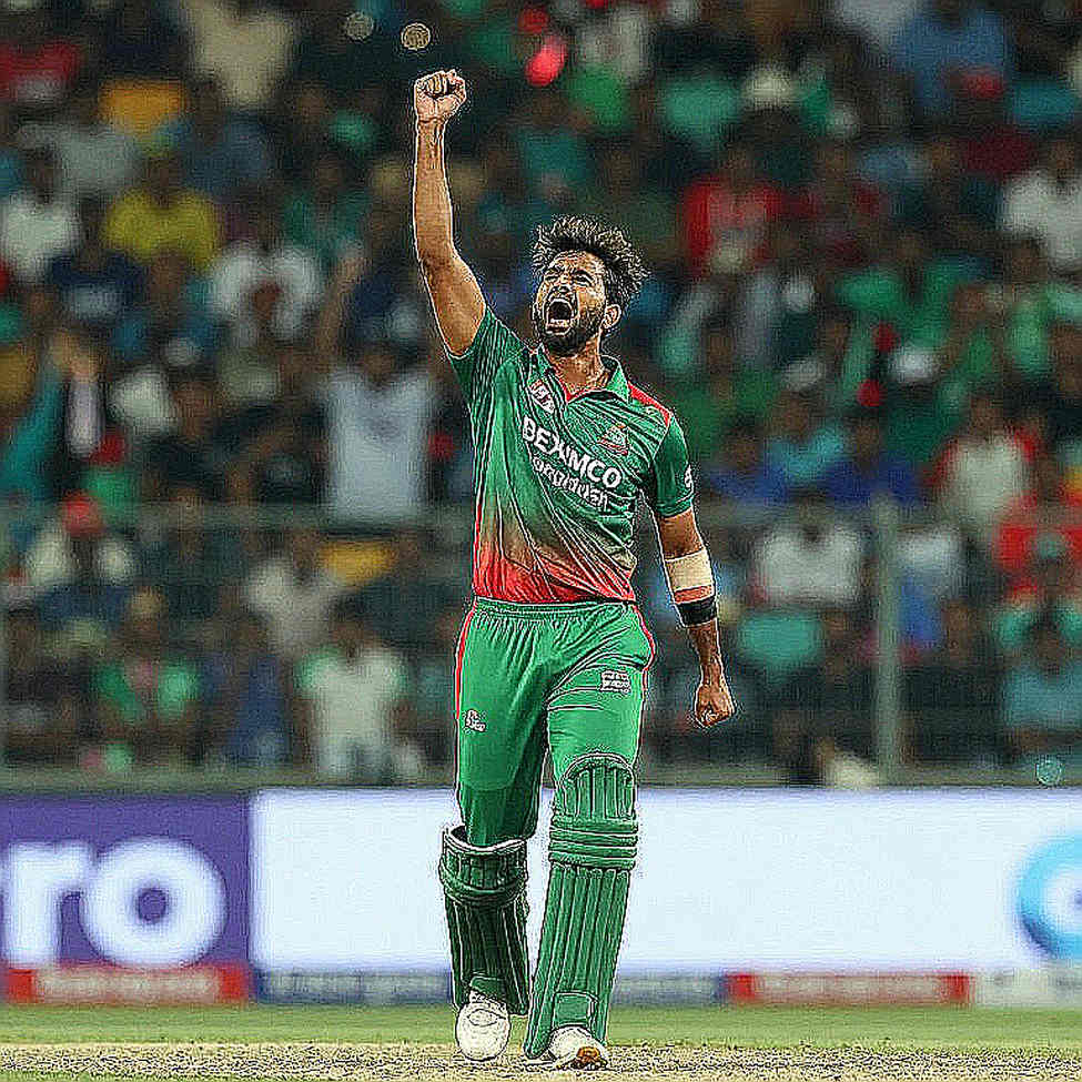 ৩৫ বলে সেঞ্চুরির পরেও অমীমাংসিত: অভিষেকের ২৯৭ স্ট্রাইক রেট সিলিং, নাকি নতুন বেসলাইন?