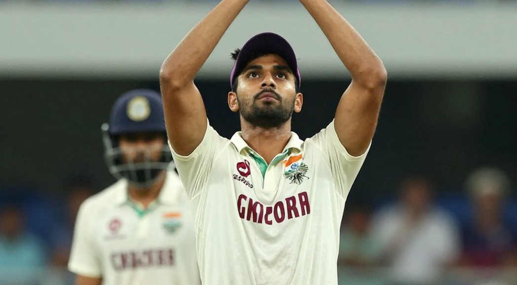 ভুল বাজারদরে কেনা ১৯১: রায়পুরে ভারত-জিম্বাবুয়ের প্রথম নারী টি-টোয়েন্টি