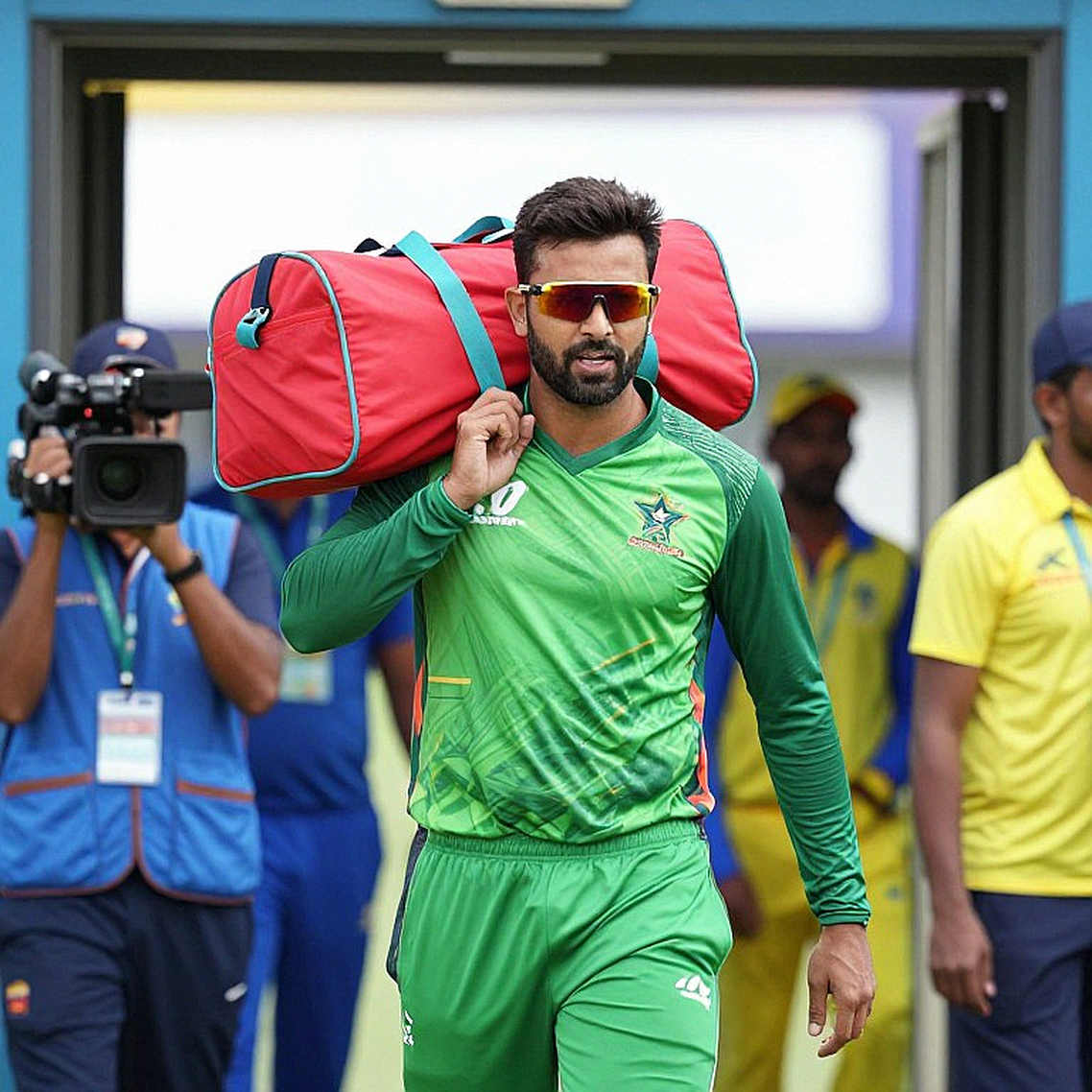 নিলামের আনক্যাপড প্রিমিয়াম: যে দরে প্রতিভা কেনা হয়, সেখানে ফেজ-কন্ট্রোলের দাম কে ঠিক করে?