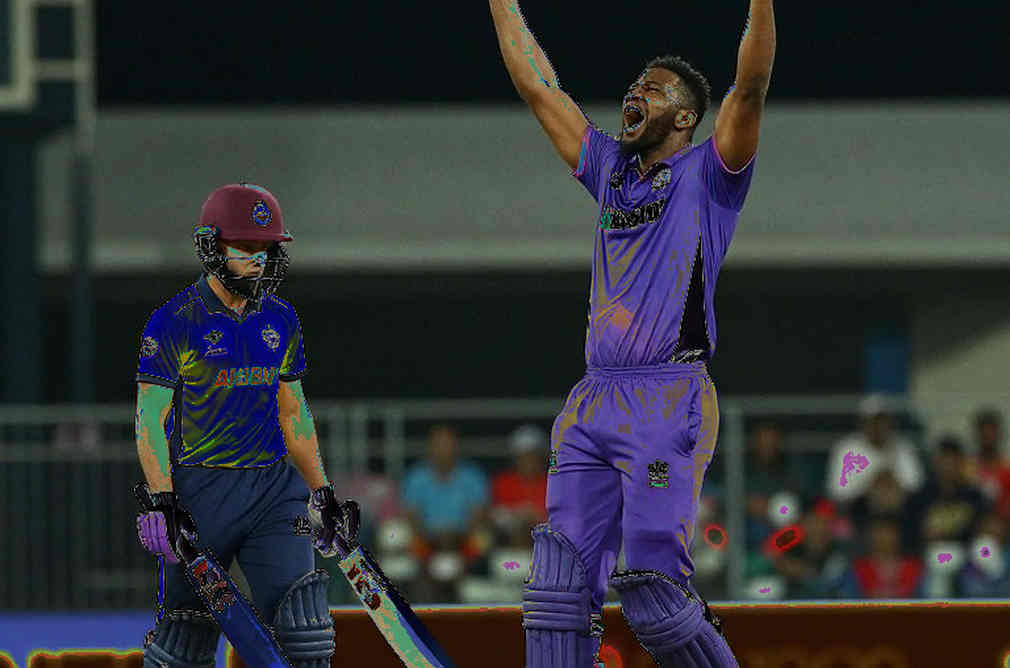 সোনালি প্রজন্মের ছায়ায়: বাংলাদেশ ক্রিকেটের পাইপলাইন, কাজের চাপ আর অপেক্ষার বছরগুলো