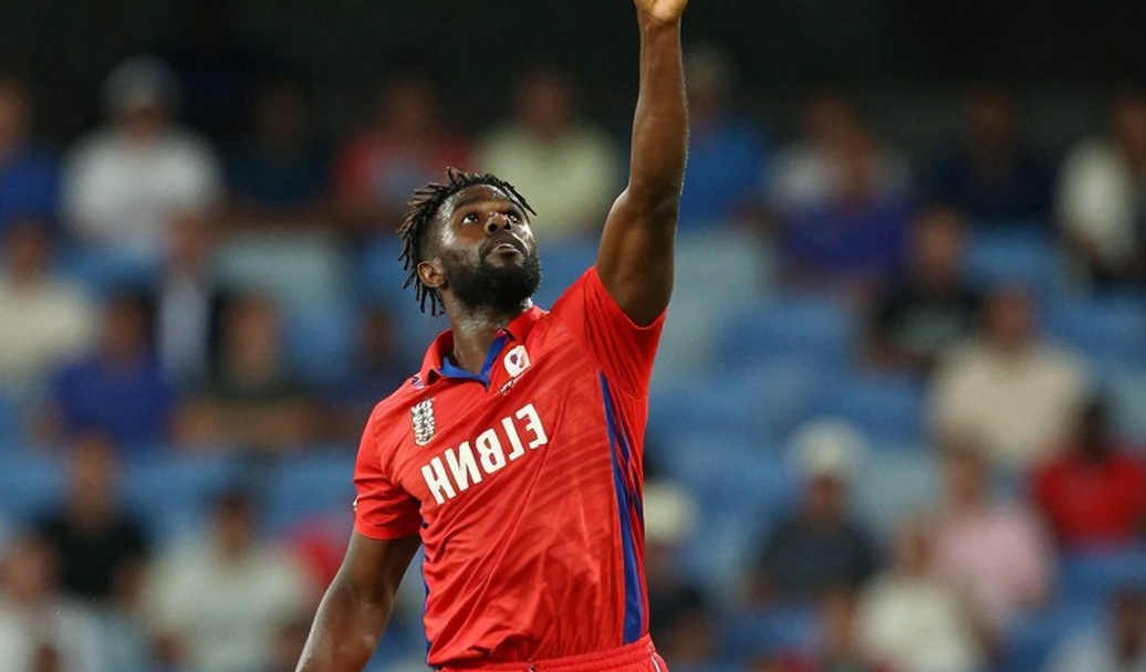 অ্যাডিলেডের ১৫ রান: সেঞ্চুরির আড়ালে লুকিয়ে থাকা একটি স্পেল অ্যাডিলেডের ১৫ রান: সেঞ্চুরির আড়ালে লুকিয়ে থাকা একটি স্পেল