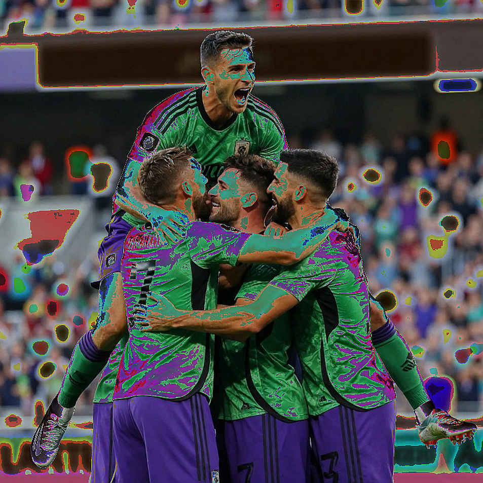৫৮ মিনিটে নামা, ৭৮ মিনিটে উঠে যাওয়া: কোমোর অ্যাডাইয়ের সঙ্গে আসলে কী ঘটল